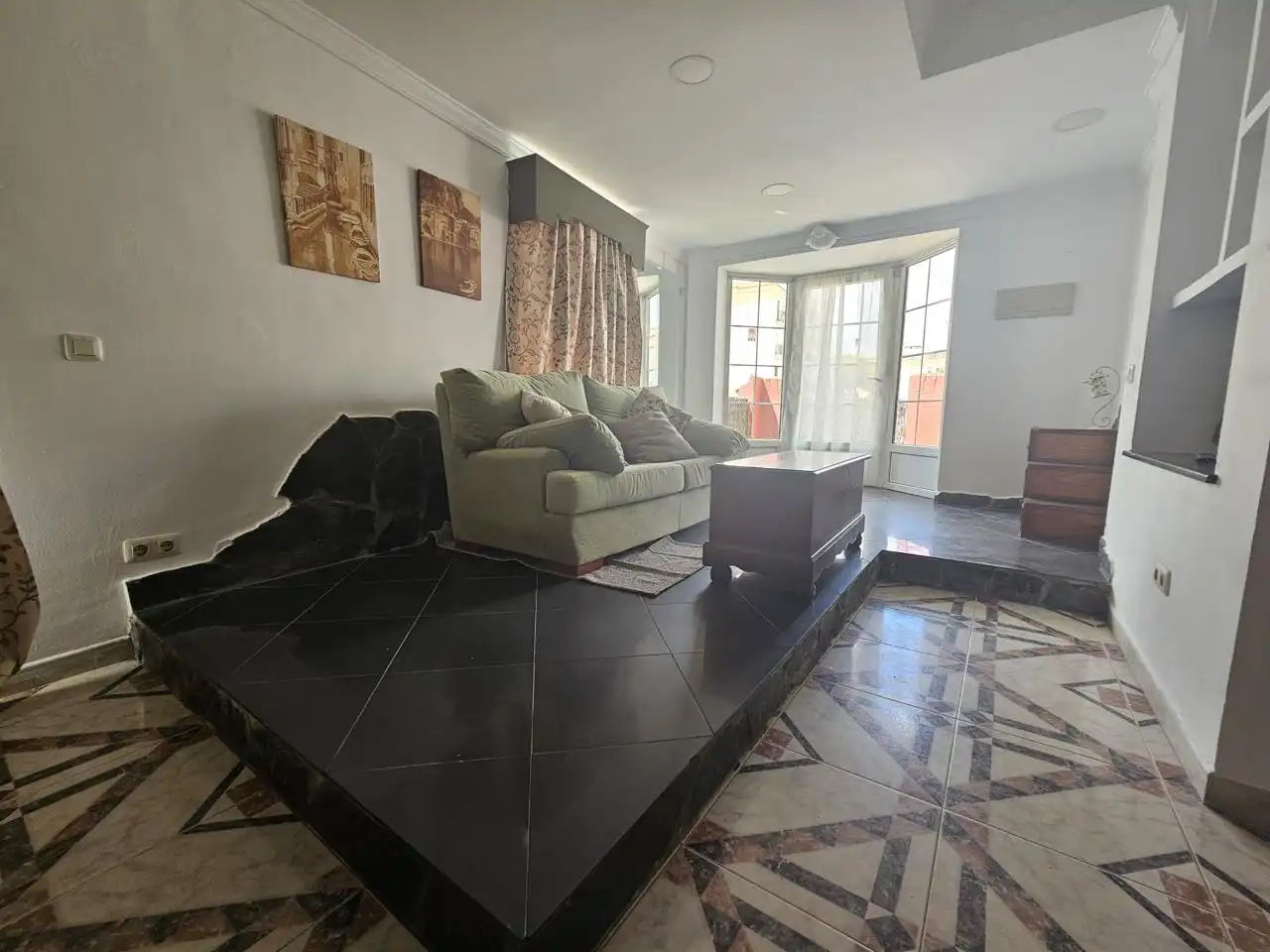 Ground floor for rent in Calle Volga, El Rocío - La Milagrosa