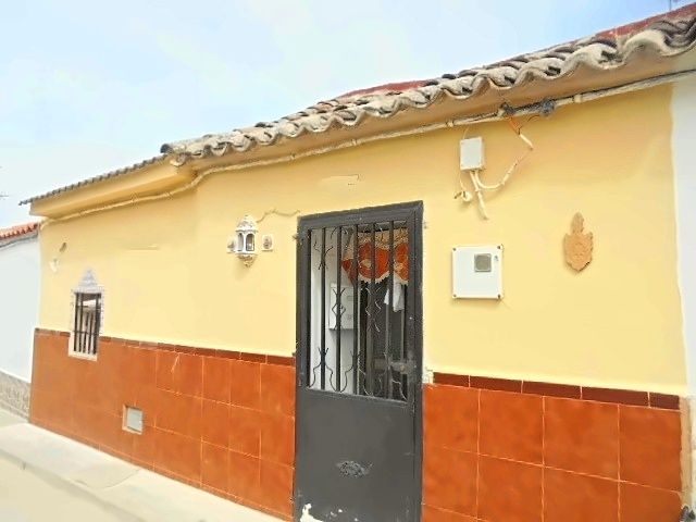 Exterior view of Planta baja for sale in San Bartolomé de las Abiertas