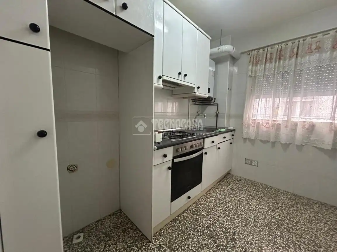 Küche von Wohnung zum Verkauf in Zaragoza mit Heizung