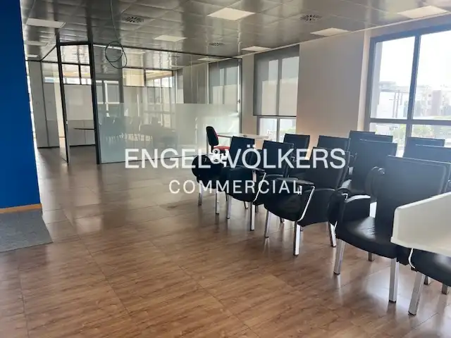 Oficina de lloguer en Sant Joan Despí amb Aire condicionat