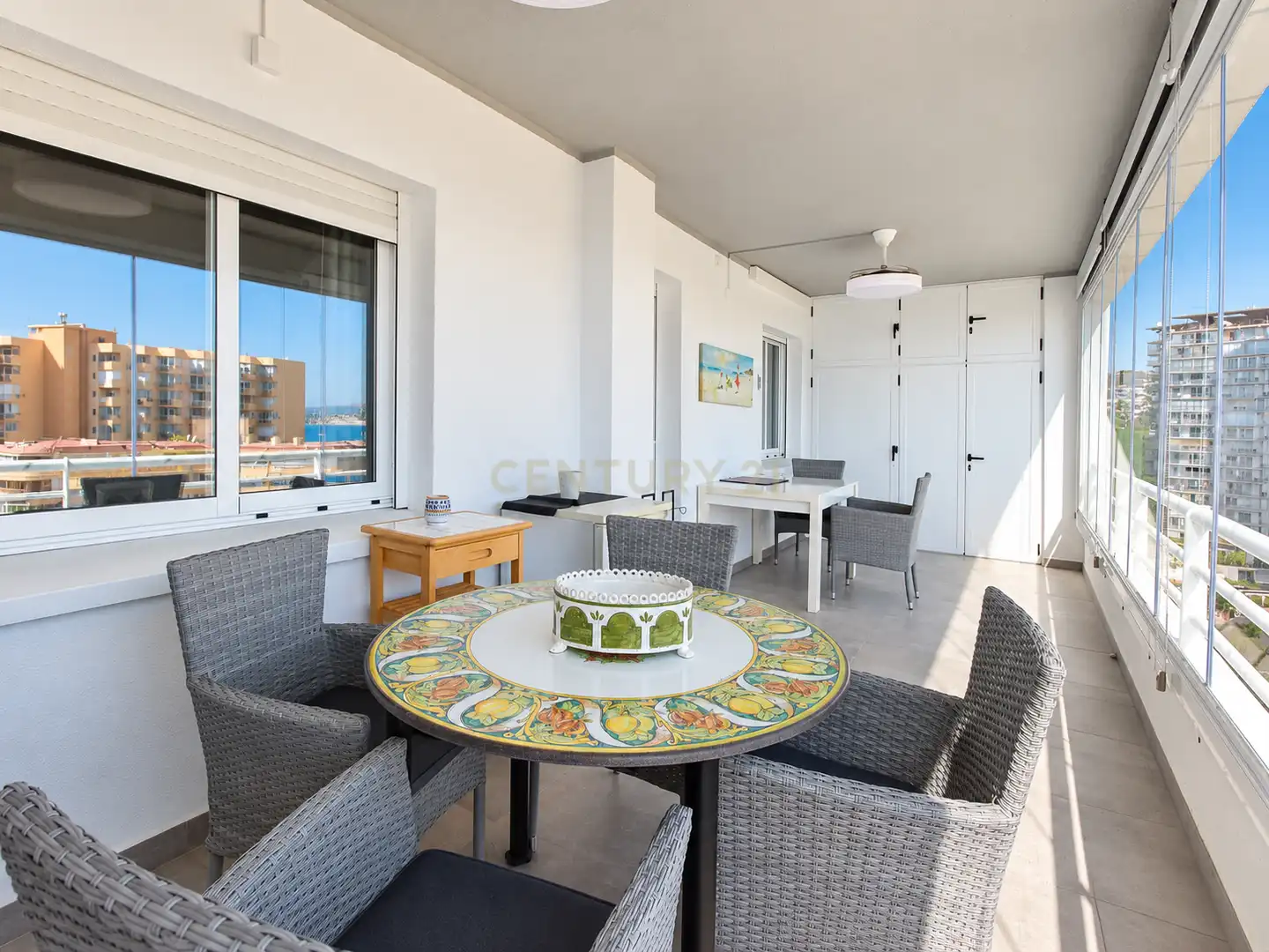 Terrasse von Wohnungen zur Miete in Calpe / Calp mit Klimaanlage, Abstellraum und Ofen