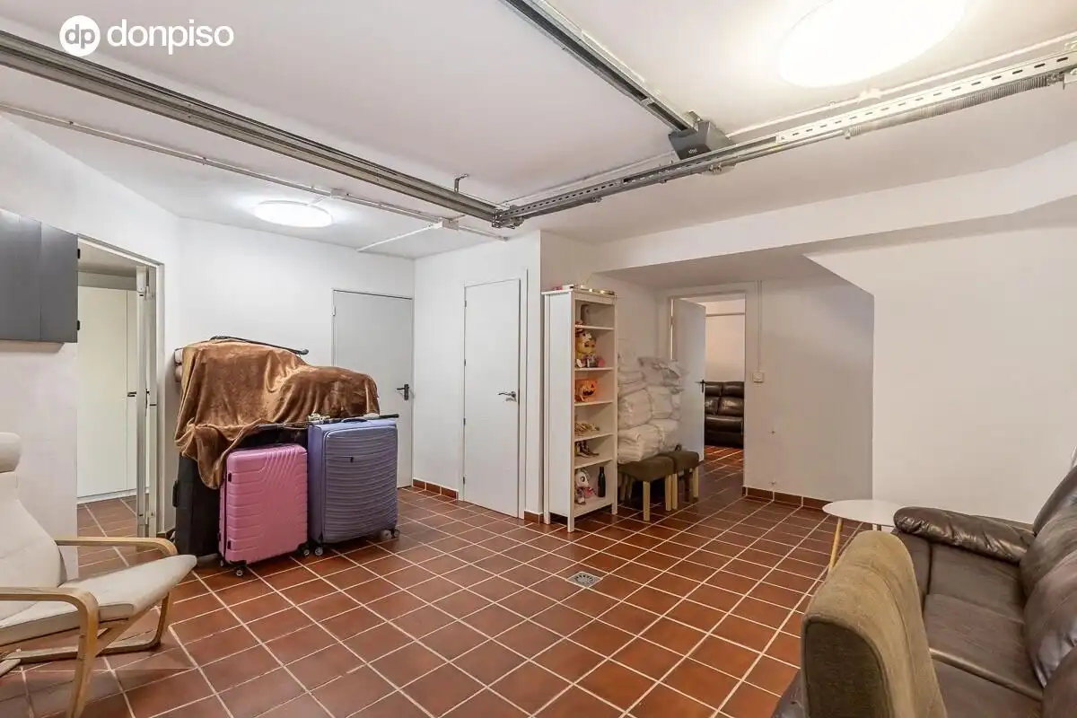 Casa adosada en venta en Armilla con Calefacción, Terraza y Amueblado