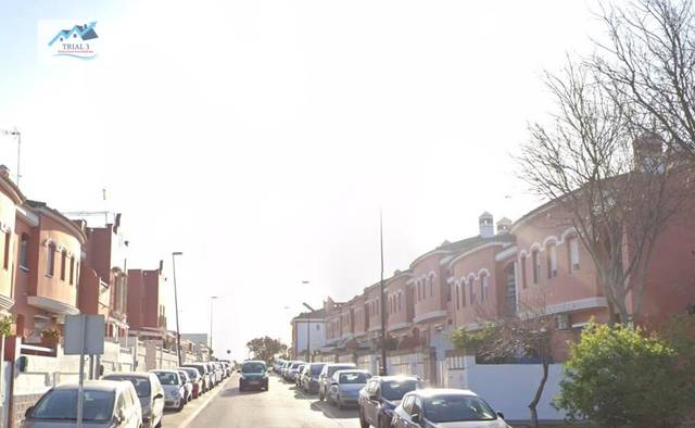 Casa adosada en Venta en Camposoto - Gallineras