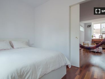 Appartamento con balcone in affitto a Ciutat Vella
