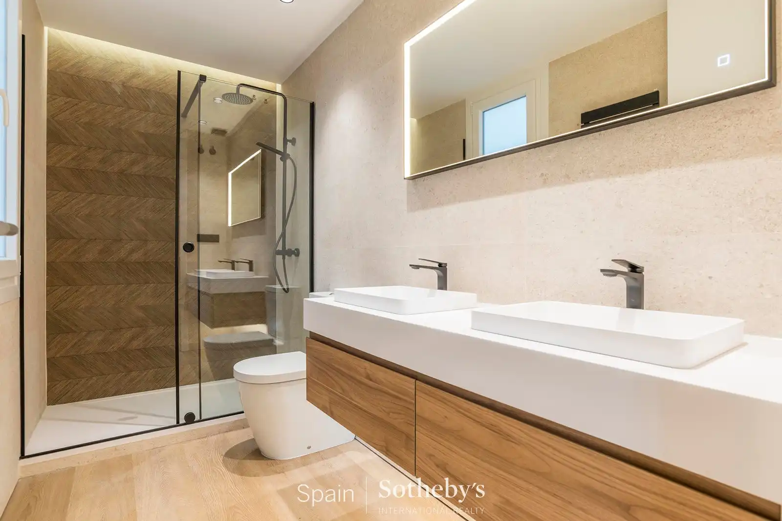Bany de Apartament en venda en Madrid amb Aire condicionat i Calefacció