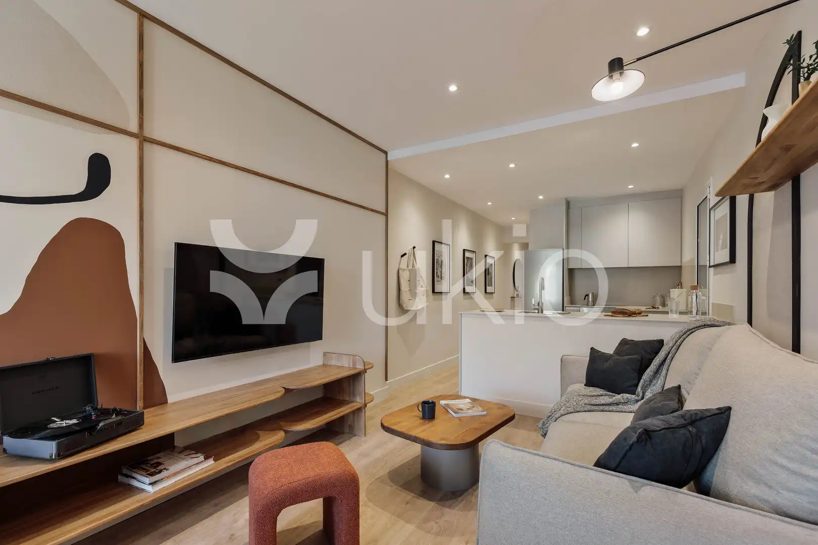 Apartament de lloguer amb opció a compra a Carrer de Balmes, El Putget i el Farró