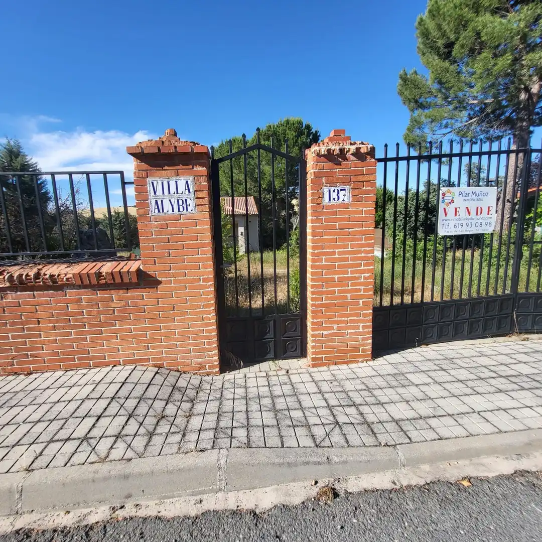 Vista exterior de Residencial en venda en Peñalba de Ávila