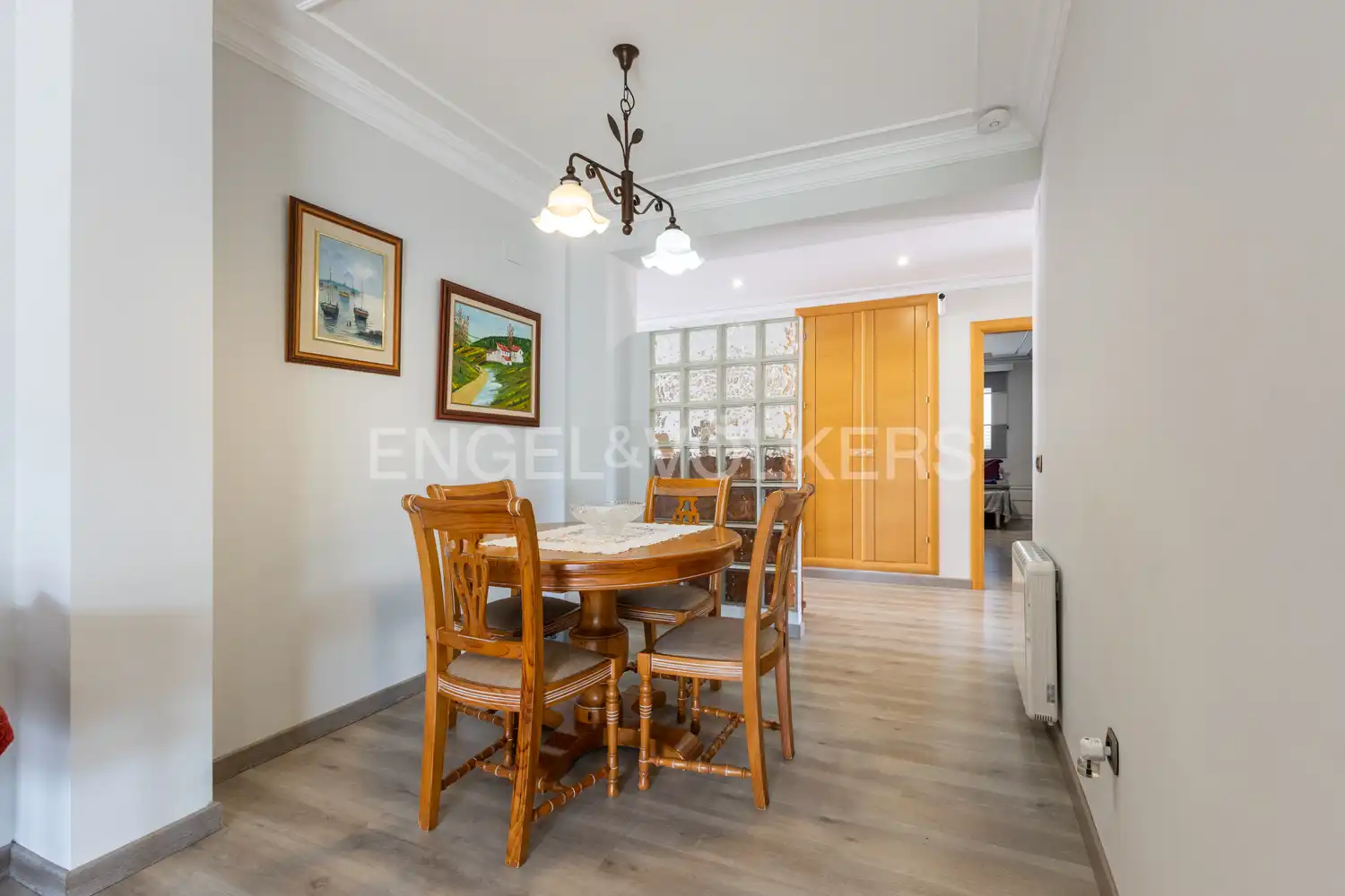 Comedor de Casa o chalet en venta en Albalat dels Tarongers con Aire acondicionado, Calefacción y Jardín privado