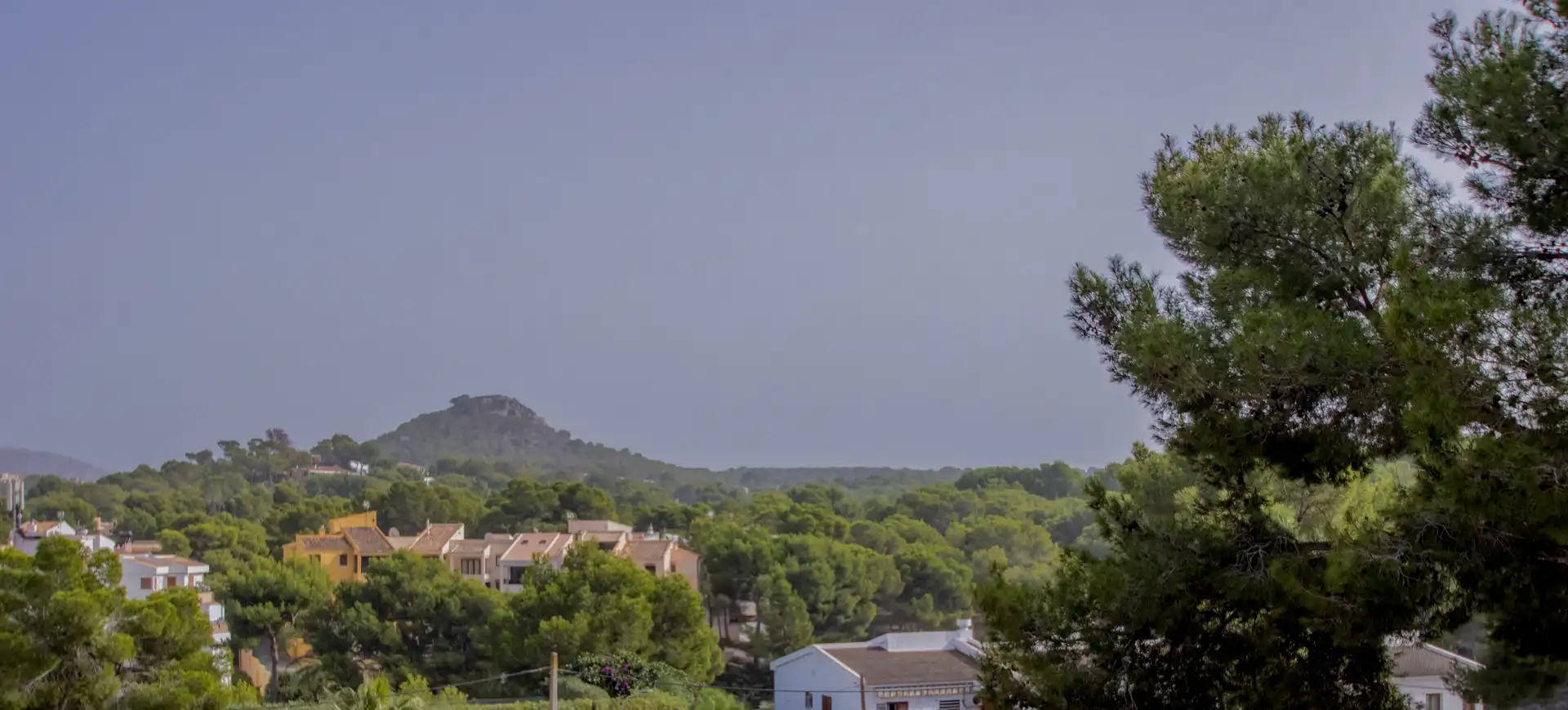 Vista exterior de Casa adosada en venda en Calvià amb Aire condicionat, Jardí privat i Terrassa
