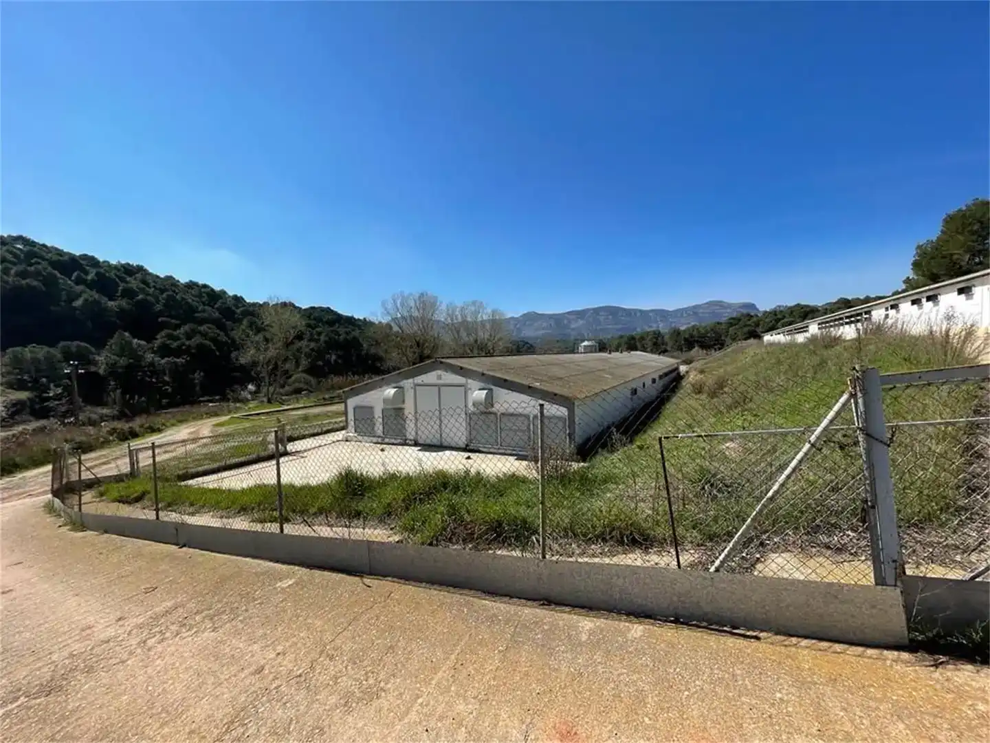 Vista exterior de Finca rústica en venda en Sant Llorenç Savall