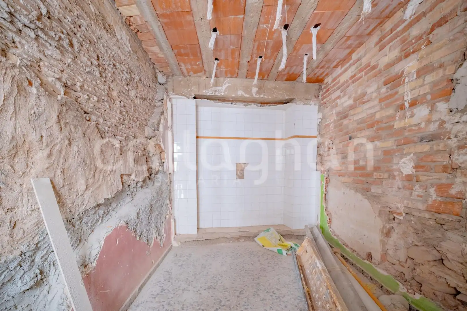 Baño de Piso en venta en Burriana / Borriana