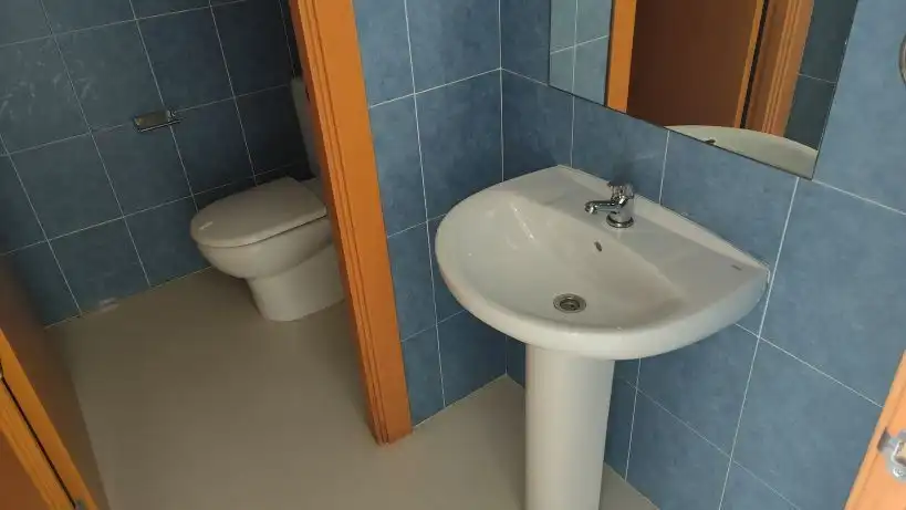 Badezimmer von Maisonette zum Verkauf in Sant Pere de Ribes mit Klimaanlage, Heizung und Privatgarten