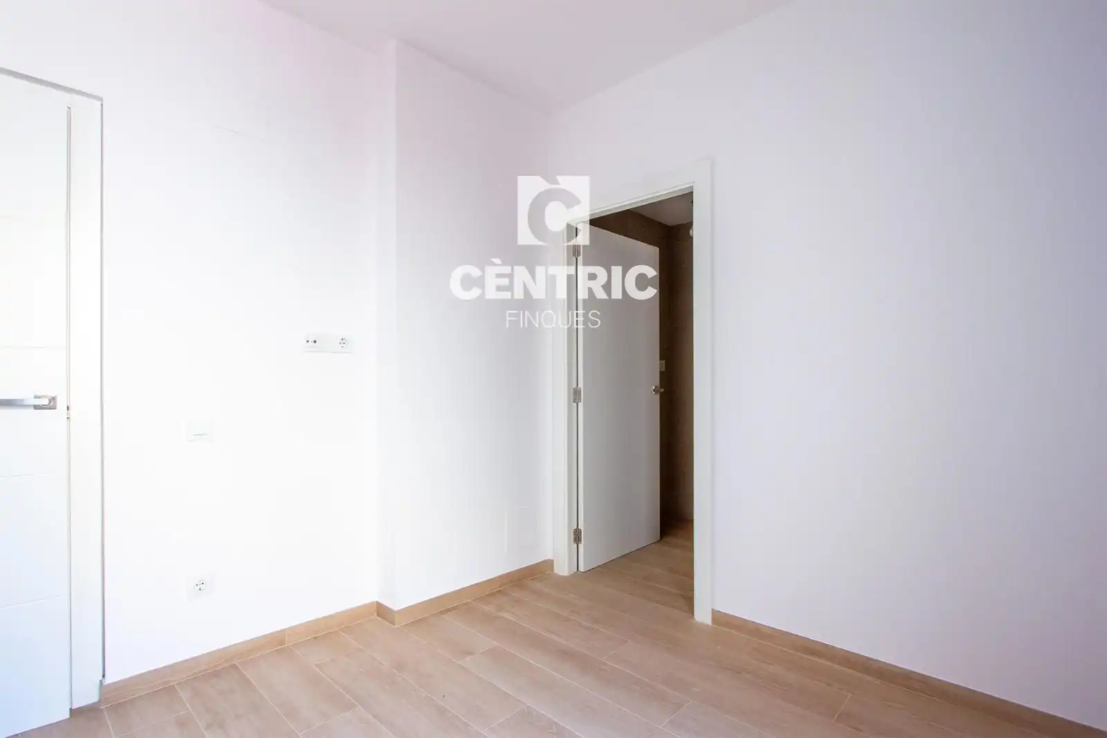 Einfamilien-Reihenhaus zum Verkauf in Barri del Centre