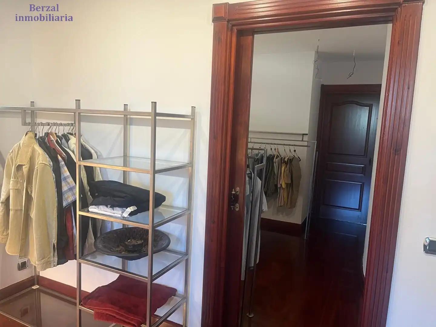 Detached house with garden for sale in Calle de Valle del Oja, imagen 28
