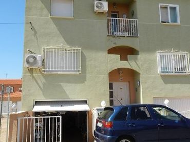 House with garden for sale in Yepes