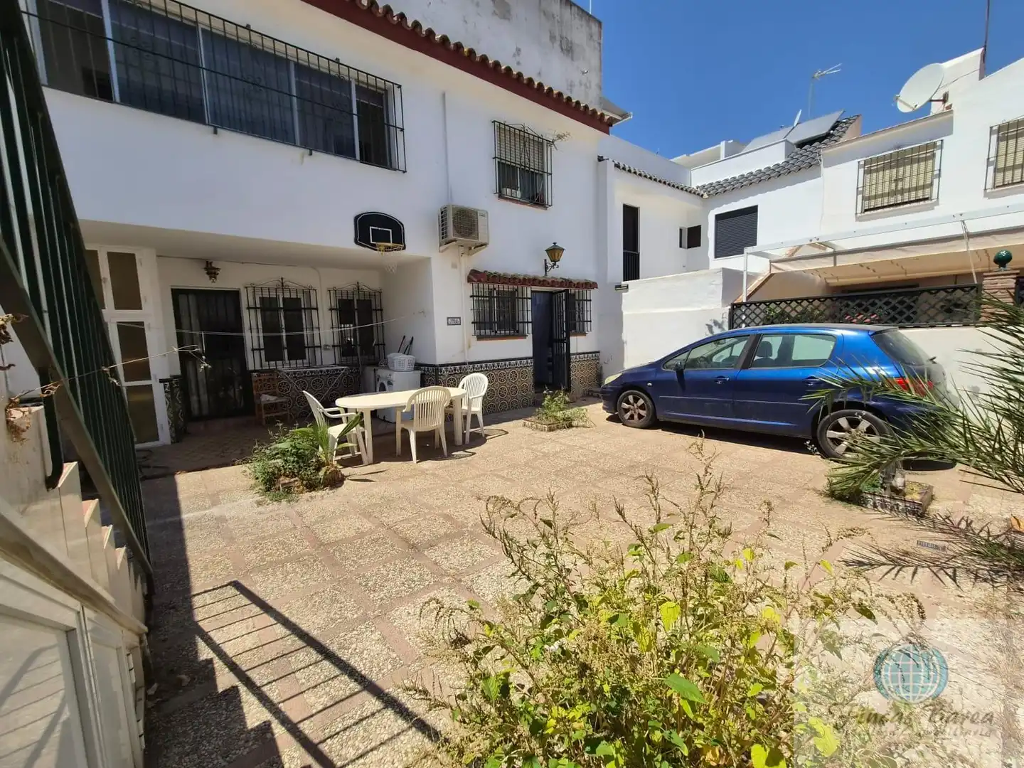 Vista exterior de Casa o xalet en venda en Fuengirola amb Aire condicionat, Terrassa i Traster