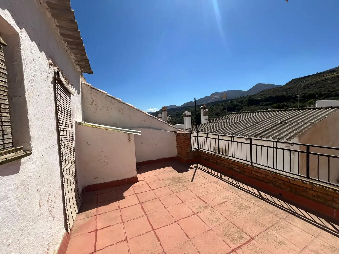 Vista exterior de Casa o chalet en venta en Albuñuelas con Terraza