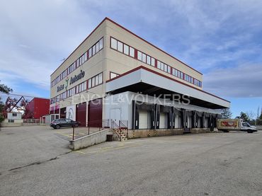 Nave industrial in affitto a Centre
