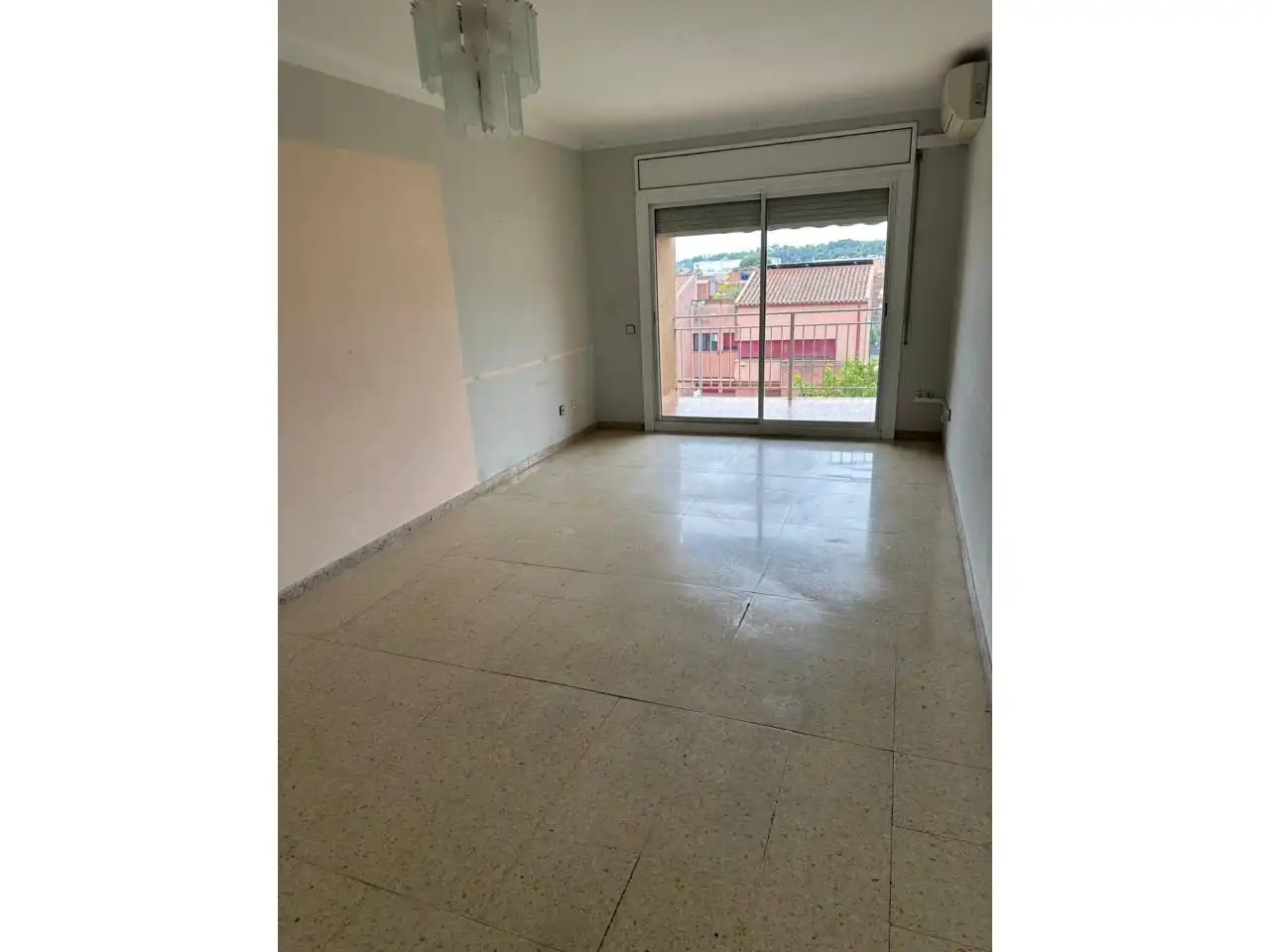 Habitación de Piso de alquiler en La Garriga con Aire acondicionado y Balcón