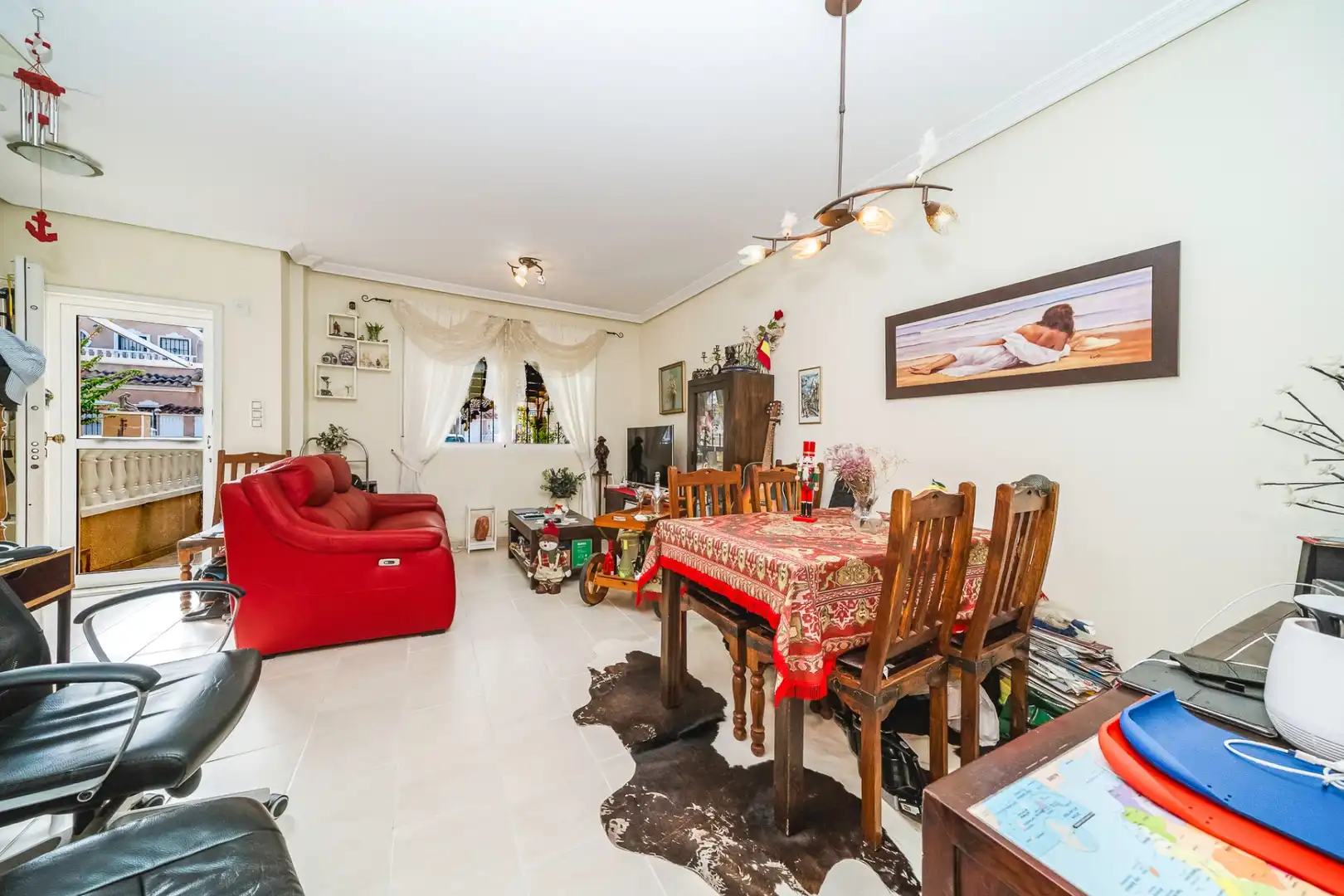 Sala d'estar de Casa adosada en venda en Orihuela amb Aire condicionat, Terrassa i Traster