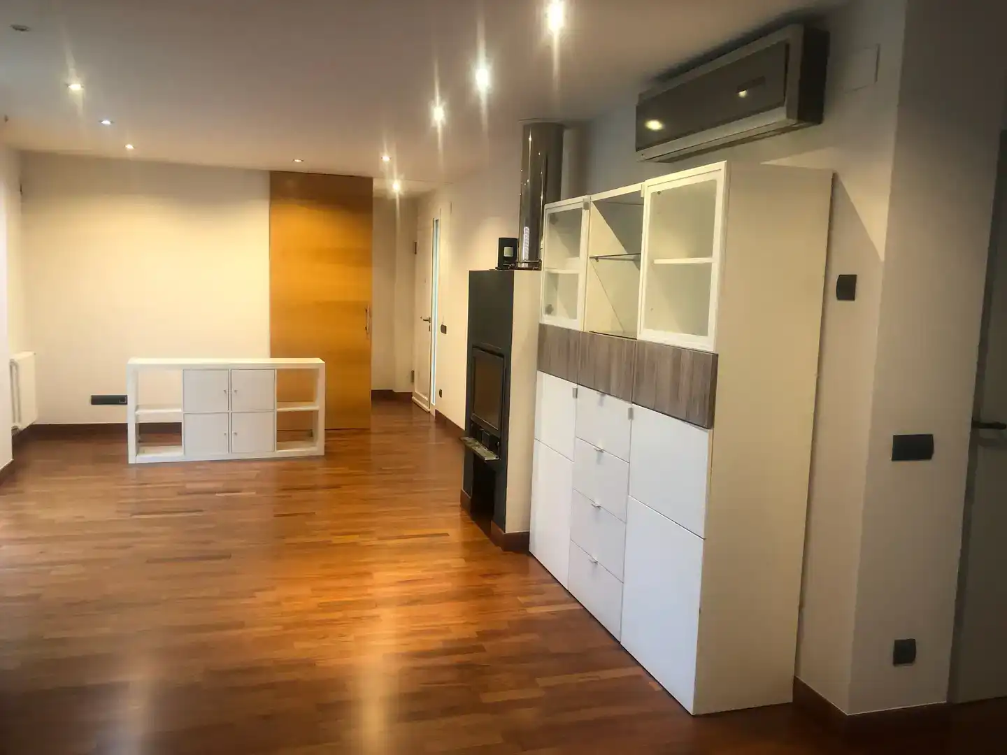 Wohnung zur Miete in Orkoien mit Klimaanlage, Privatgarten und Parkett