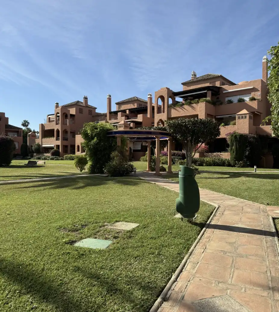 Exterior view of Ground floor for sale in Marbella  with Air Conditioner, Heating and Terrace