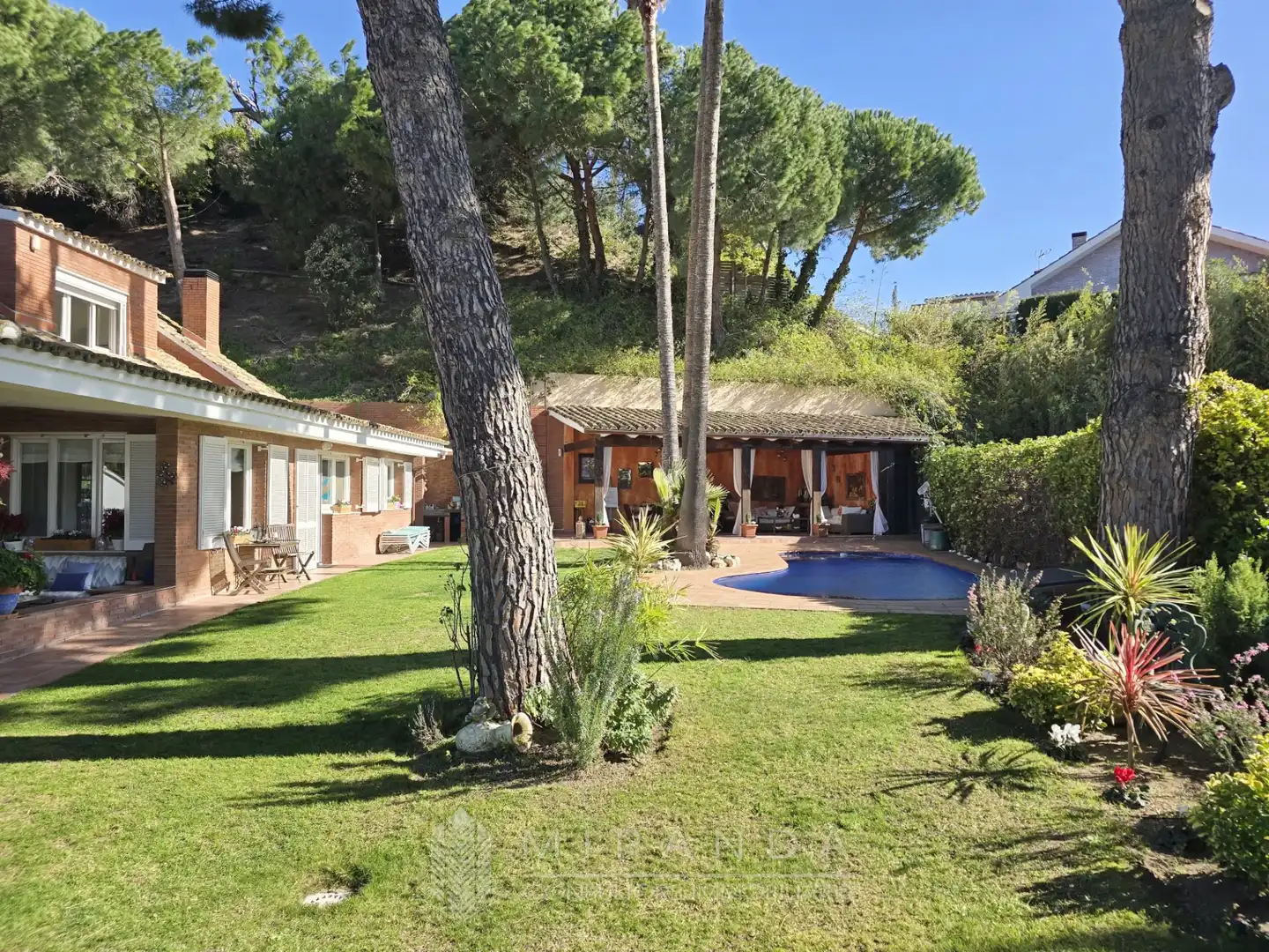 Villa con terrazza in vendita a Avinguda de les Bilbenyes, imagen 8