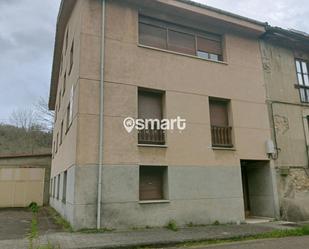 Exterior view of Flat for sale in Piloña