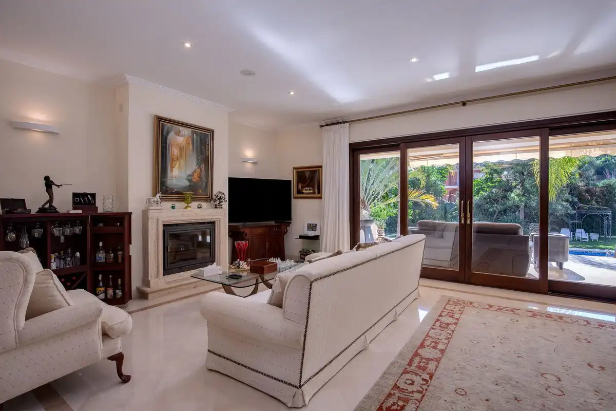 Chalet con terraza en venta en Avenida de Ronda 3C, imagen 3