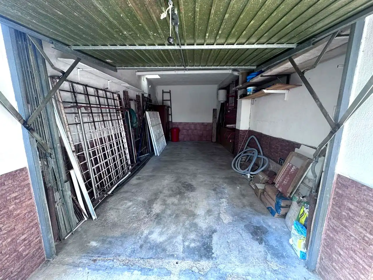 Haus zum Verkauf in Benicasim / Benicàssim mit Klimaanlage, Privatgarten und Terrasse