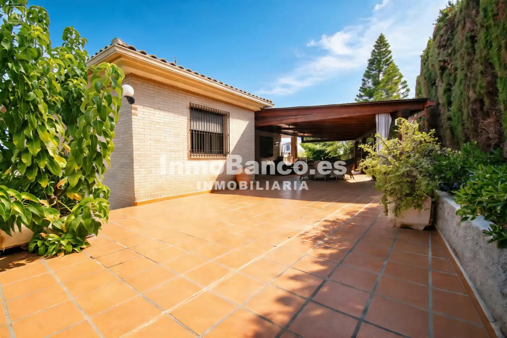 Vista exterior de Casa o chalet en venta en Chiva con Aire acondicionado, Calefacción y Jardín privado