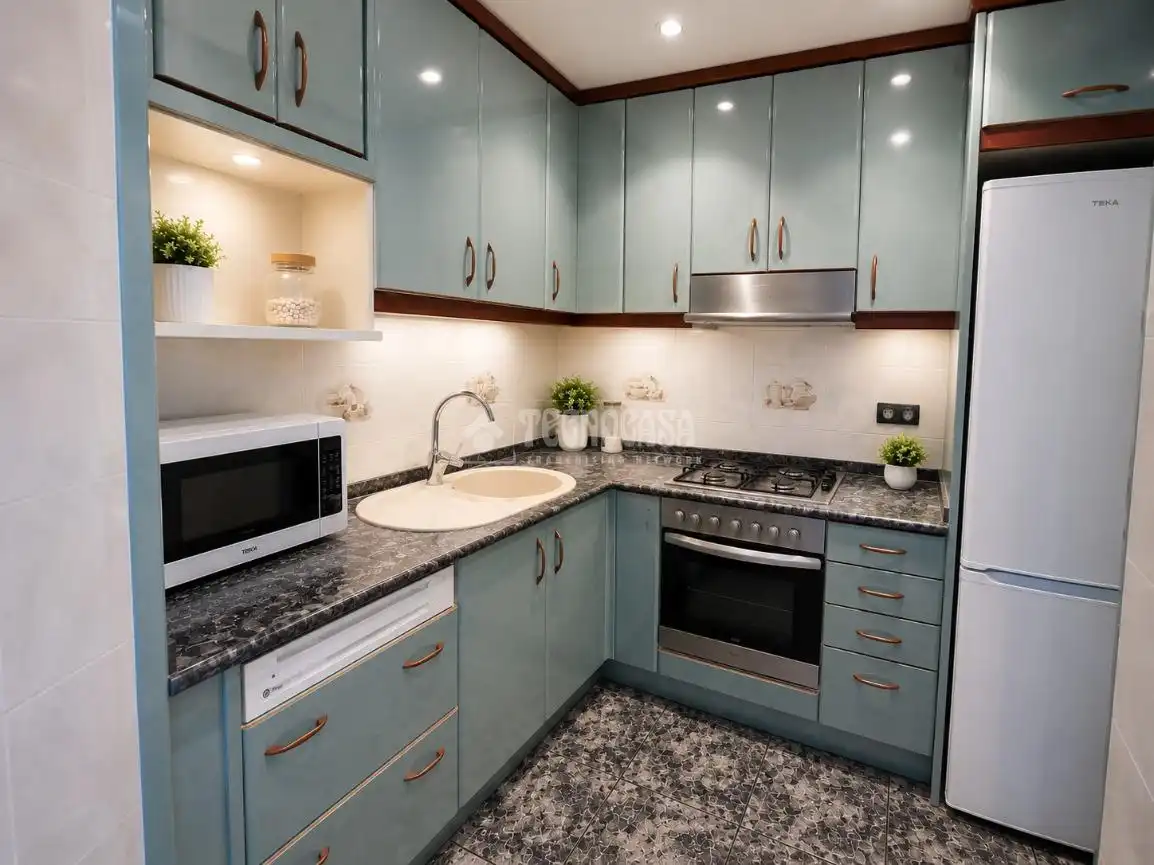 Cocina de Piso en venta en Esplugues de Llobregat con Calefacción