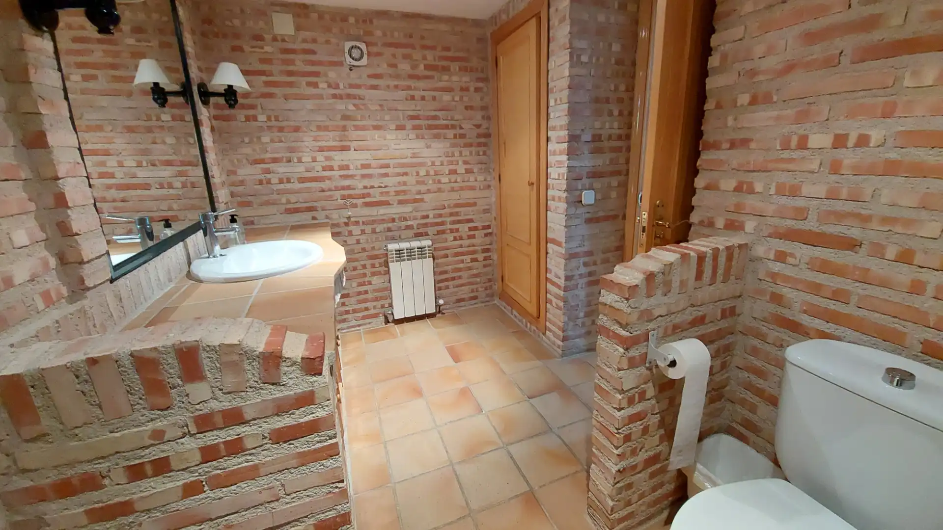 Baño de Apartamento de alquiler en Villaviciosa de Odón con Calefacción, Amueblado y Lavadora