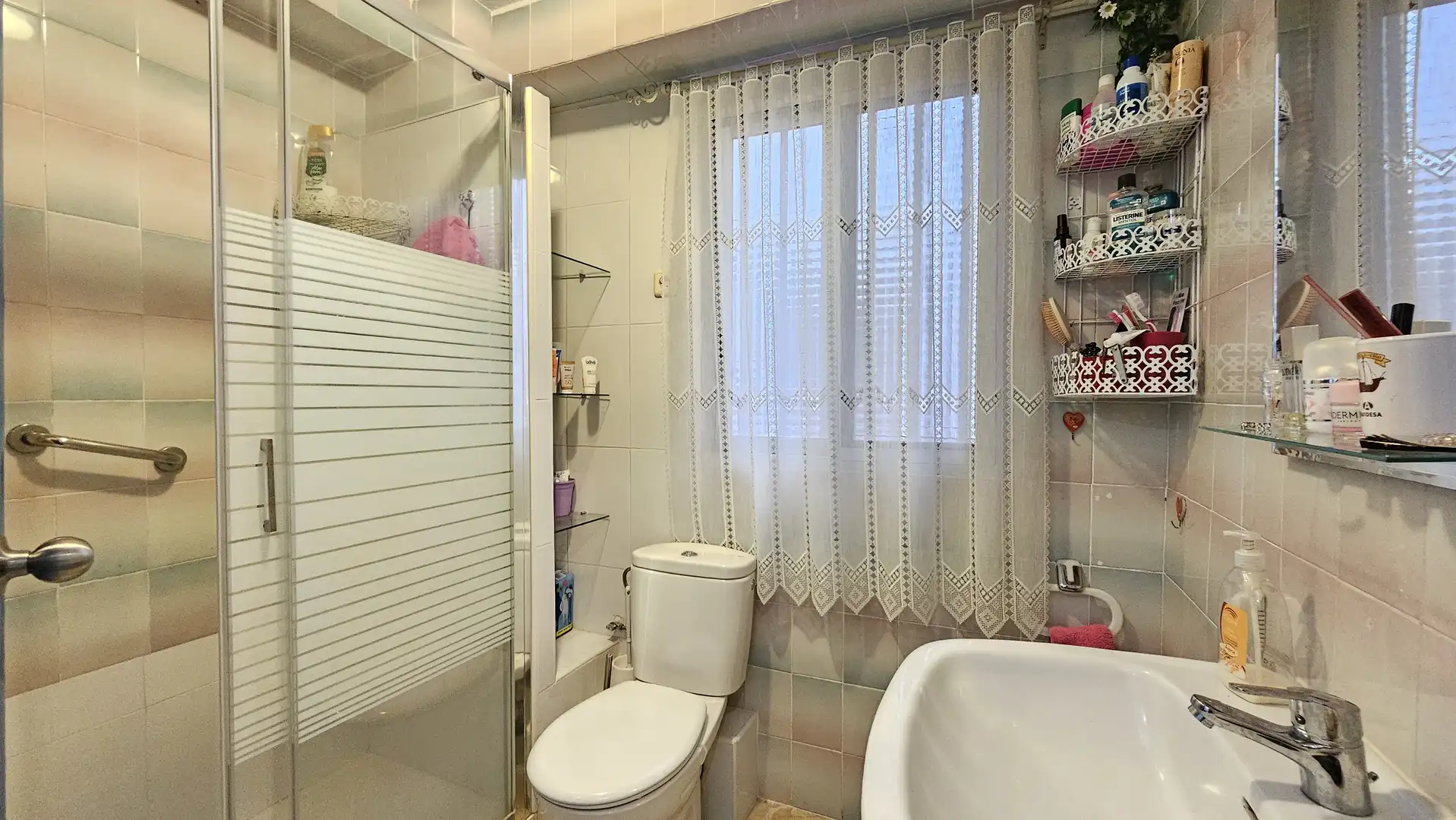 Badezimmer von Wohnung zum Verkauf in Benidorm