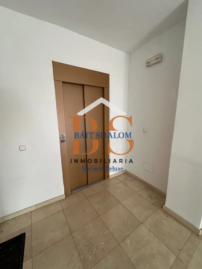 Piso en venta en Alameda con Terraza