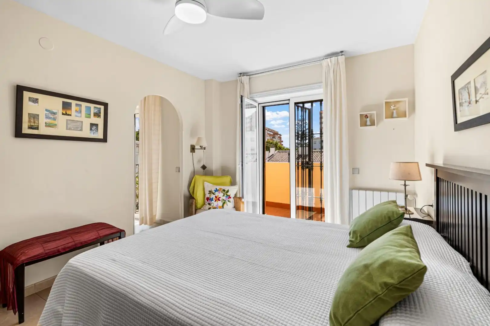 Bedroom of Detached homes for sale in Fuengirola  with Air Conditioner, Private garden and Terrace
