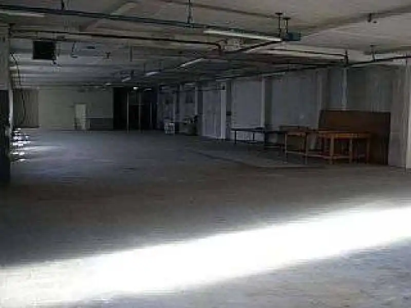 Fabrikhallen zur Miete in Cementiri Vell