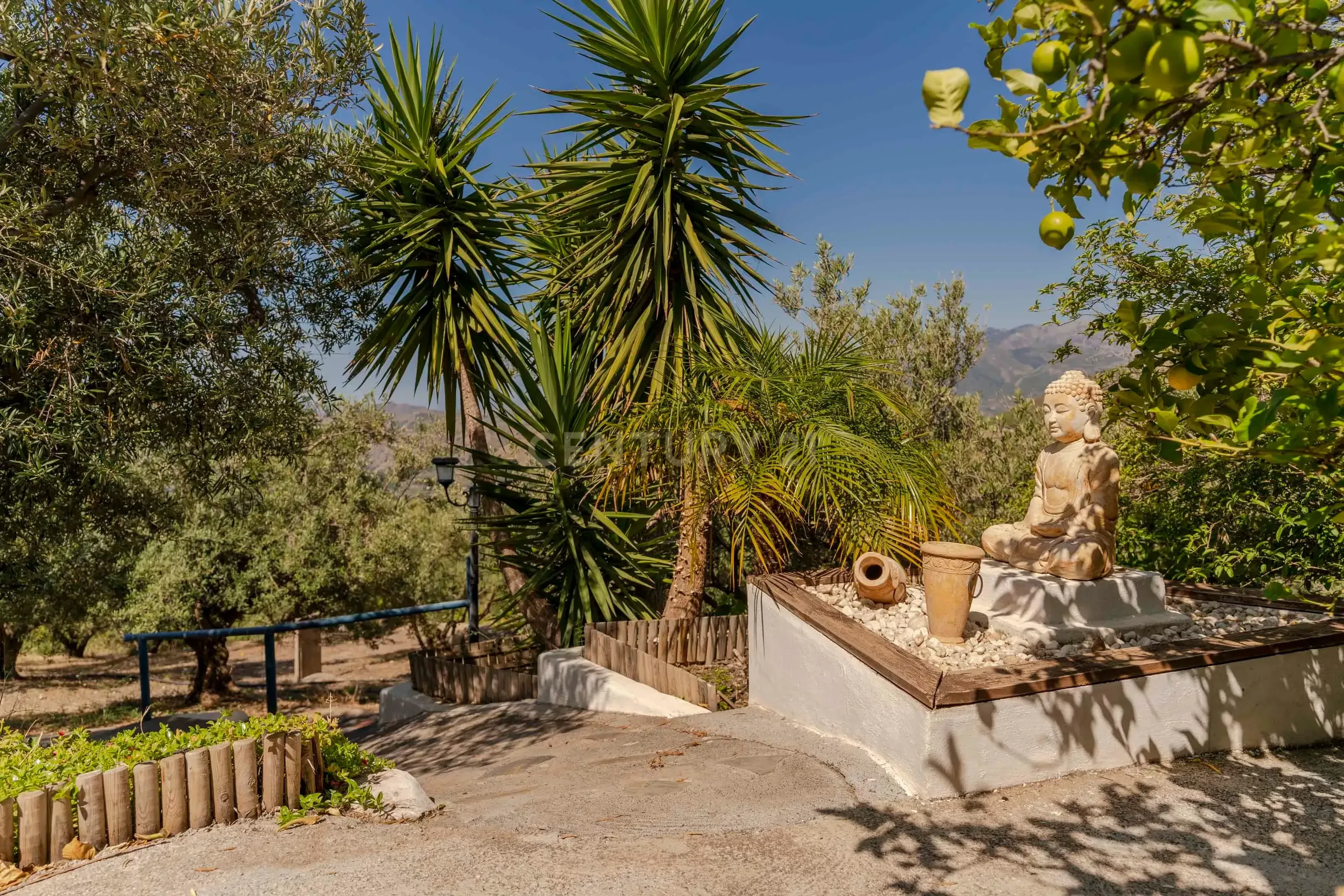 Jardí de Casa o xalet en venda en Ítrabo amb Moblat