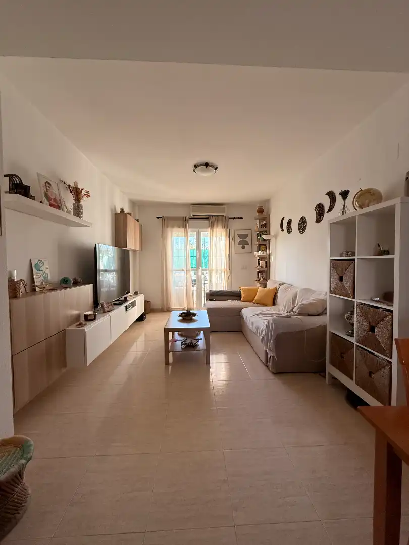 Sala de estar de Casa adosada en venta en Carrión de los Céspedes con Terraza