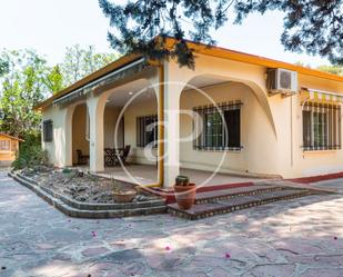 Exterior view of House or chalet for sale in Paterna  with Air Conditioner, Heating and Private garden