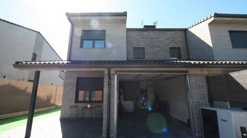 Photo 3 of Single-family semi-detached for sale in Calle Pacifico, Tudela de Duero, Valladolid