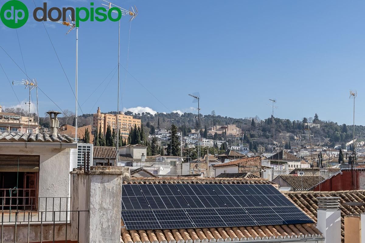 Exterior view of Attic for sale in  Granada Capital  with Air Conditioner, Heating and Terrace