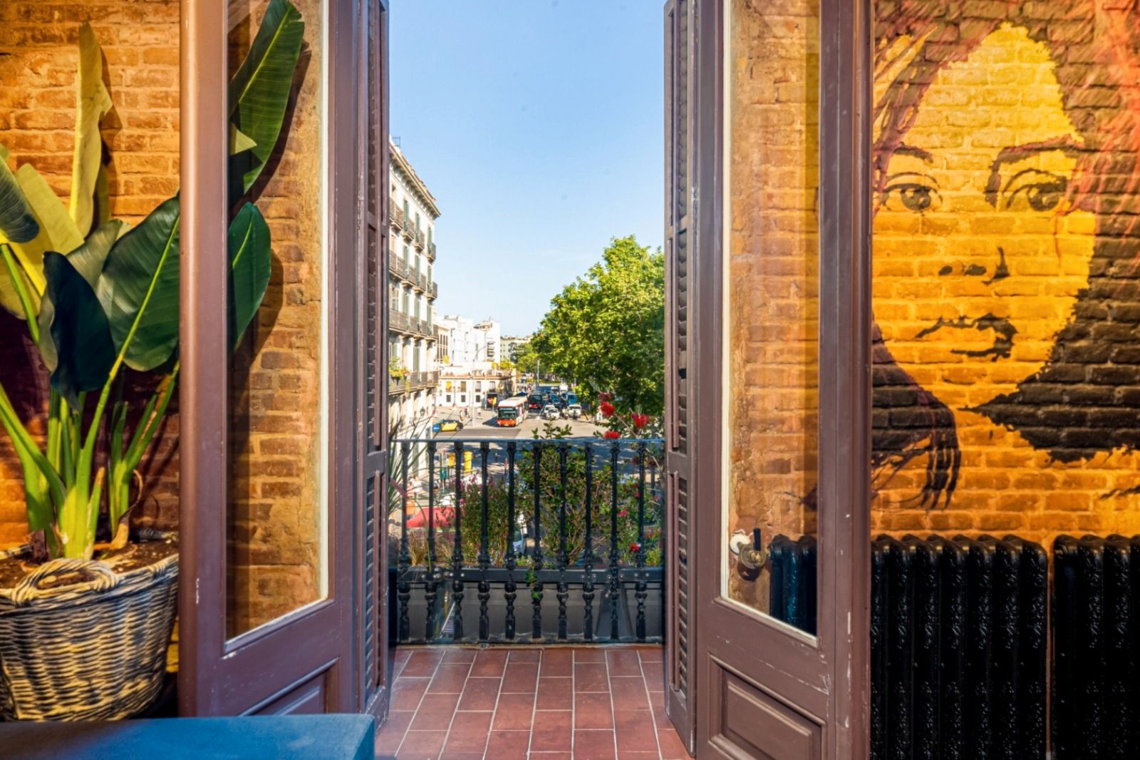 Vista exterior de Pis en venda en  Barcelona Capital amb Aire condicionat, Calefacció i Parquet