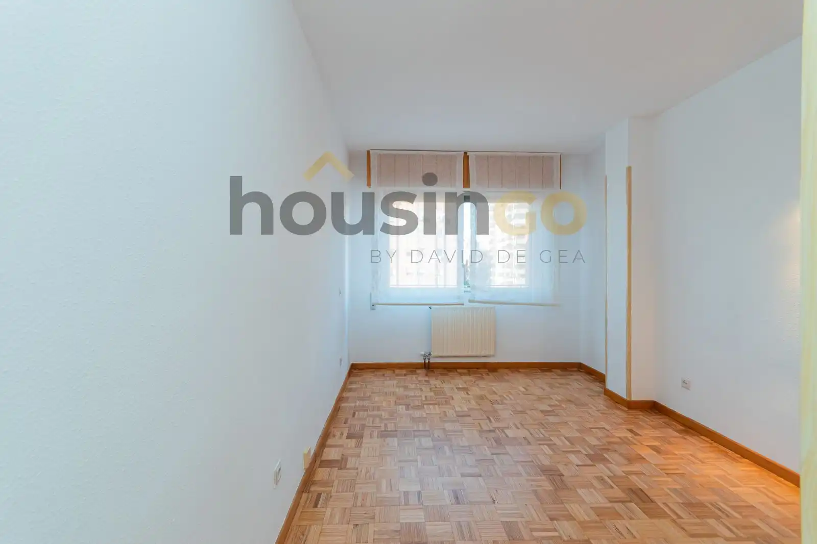 Bedroom of Flat for rent in Madrid  with Air Conditioner, Heating and Storage room