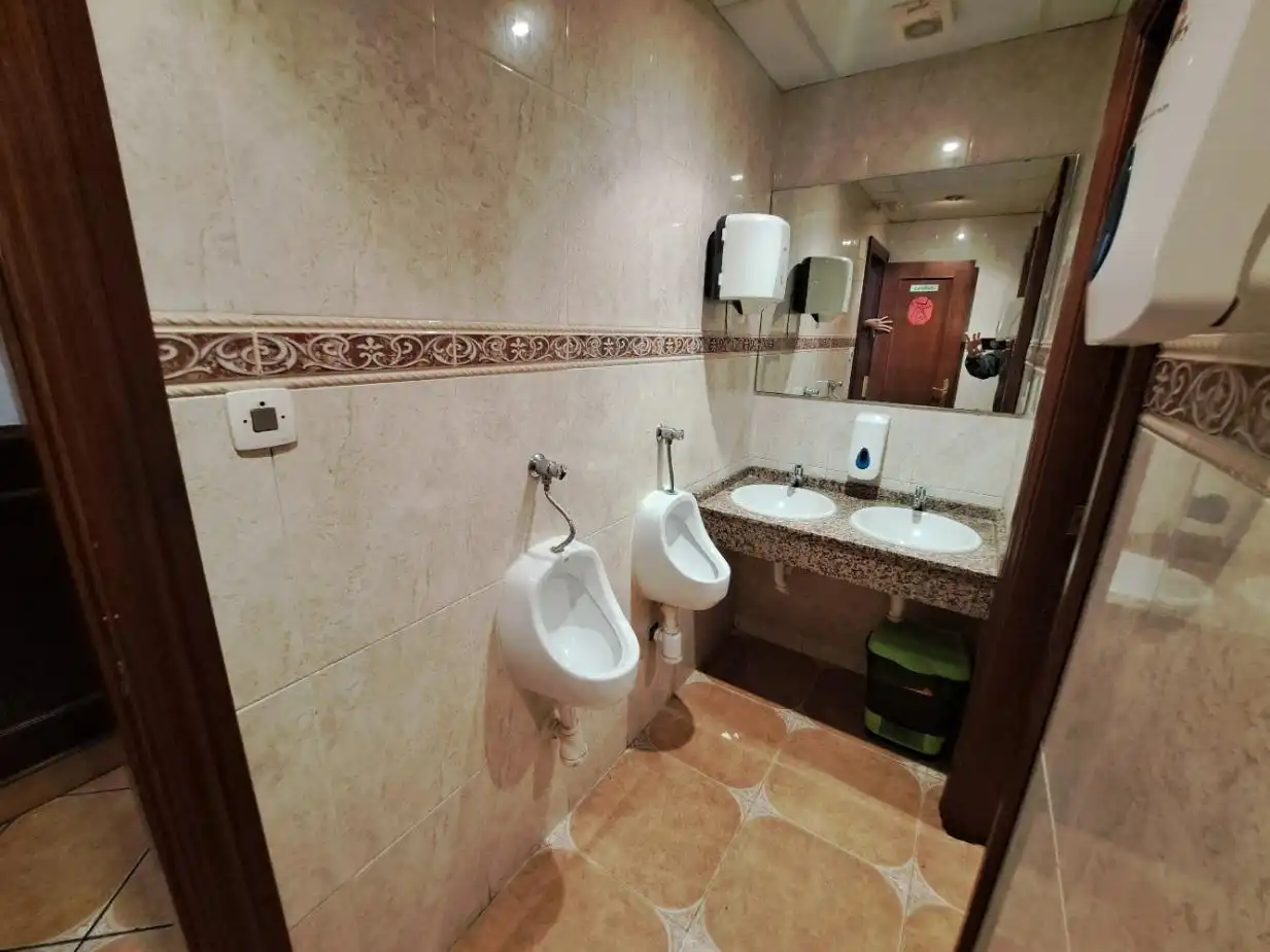 Baño de Local de alquiler en Zaragoza