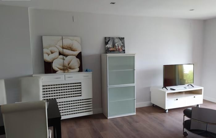 Sala d'estar de Pis en venda en  Albacete Capital amb Calefacció, Parquet i Traster