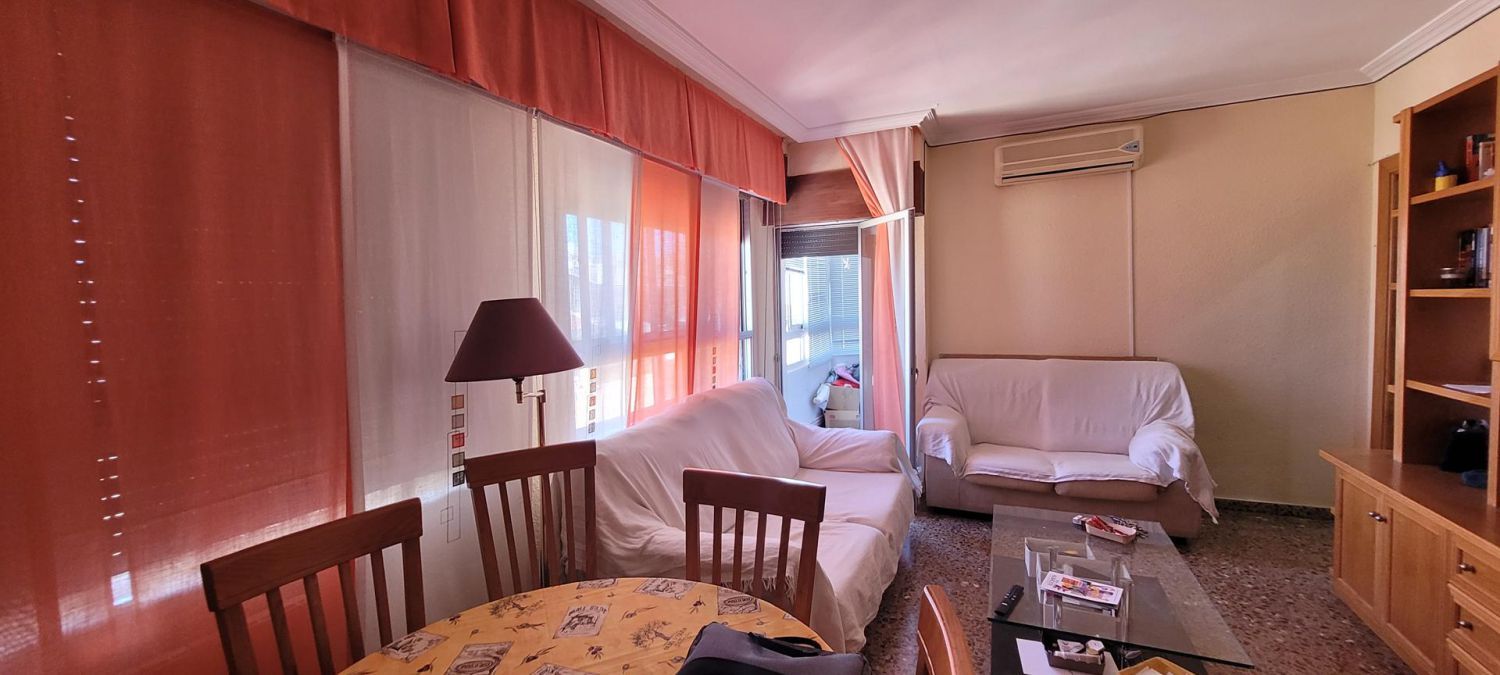 Sala d'estar de Pis en venda en  Albacete Capital amb Aire condicionat, Calefacció i Balcó