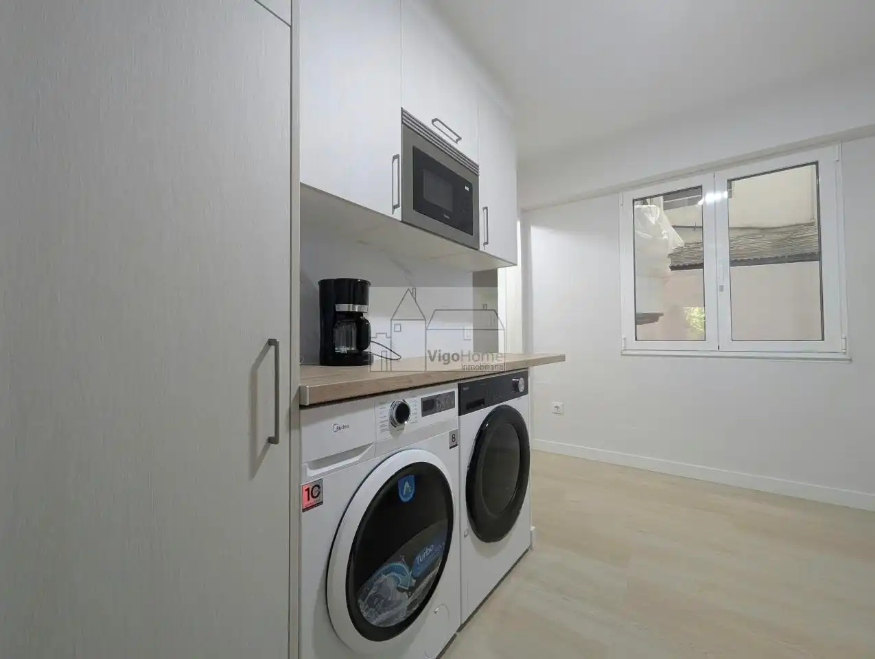 Cocina de Piso de alquiler en Vigo  con Calefacción, Terraza y Amueblado