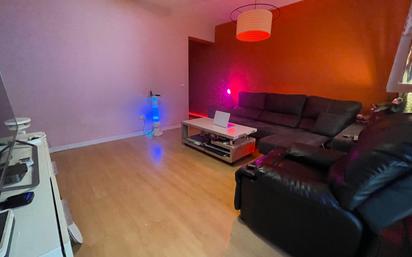 Living room of Flat for sale in Alcorcón  with Heating, Terrace and Furnished