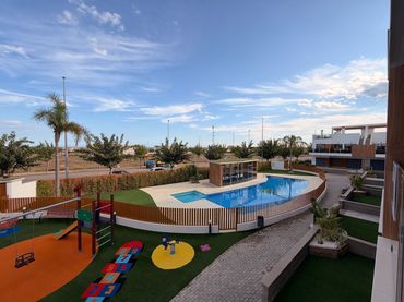 Piso con piscina en alquiler en Felipe Vi, 93